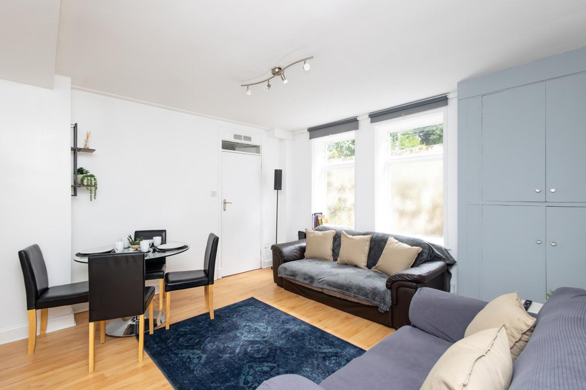 Spacious 3 Bedroom Ground Floor Apartment - 10 Mins From City Centre Leeds  Luaran gambar
